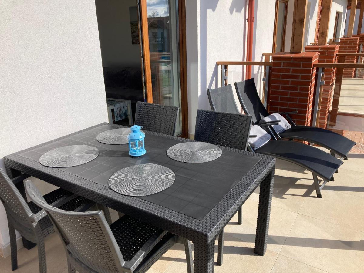 Apartament Lebska Ostoja Zarnowska Buitenkant foto